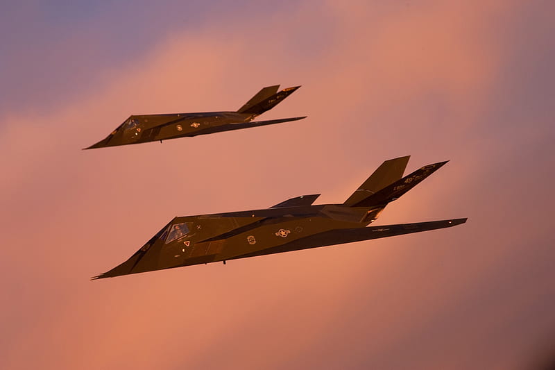 F-117 Dusk, burn, mach, mig, prop, sky, wing, crash, carrier, biplane, jet, HD wallpaper