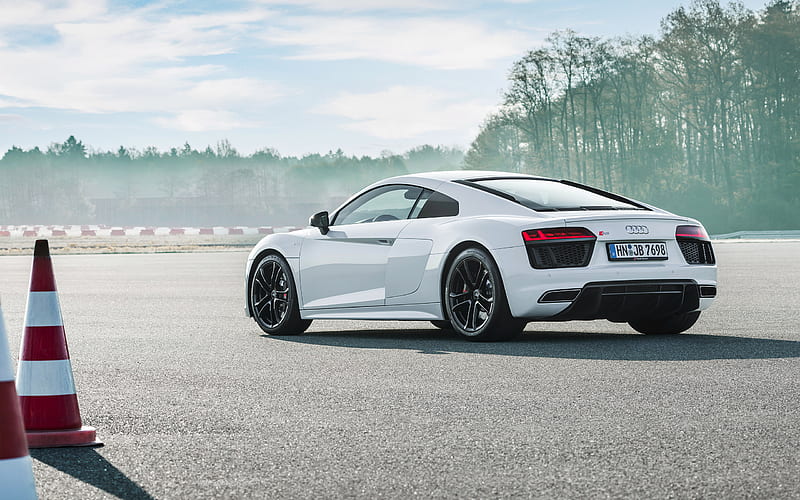 Audi R8 V10 RWS, 2018, white R8, rear view, sports coupe, tuning R8, racing track, Audi, HD wallpaper