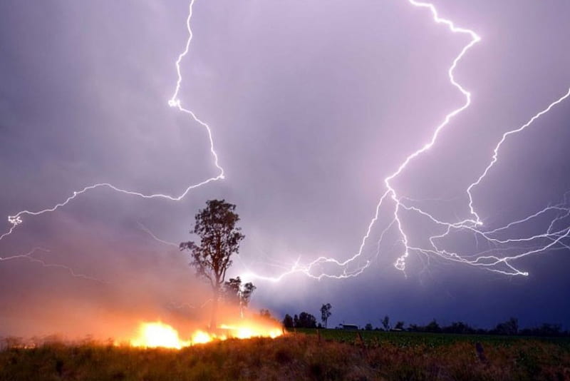 Bushfire & Lightning, Destructive, Bushfire, Lightning, Nature, HD wallpaper