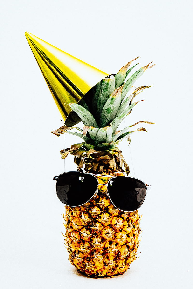Of Pineapple Wearing Black Aviator Style Sunglasses And Party Hat, HD phone wallpaper