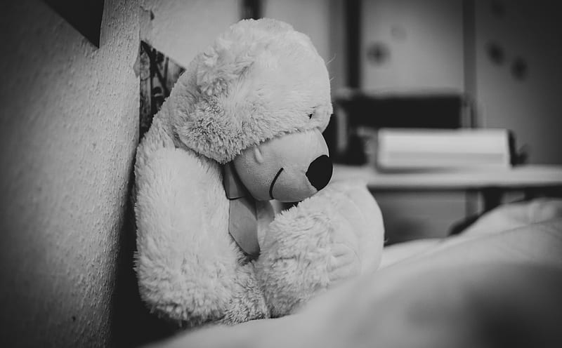 Im Okay Ultra, Vintage, Teddy, sad, lonely, blackandwhite, black and white,  bear, HD wallpaper | Peakpx
