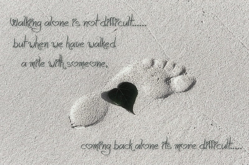 Walking alone, words, sand, alone, footprint, HD wallpaper