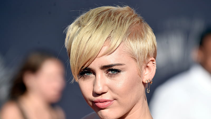 Miley Cyrus With Short Hair Miley Cyrus, HD wallpaper