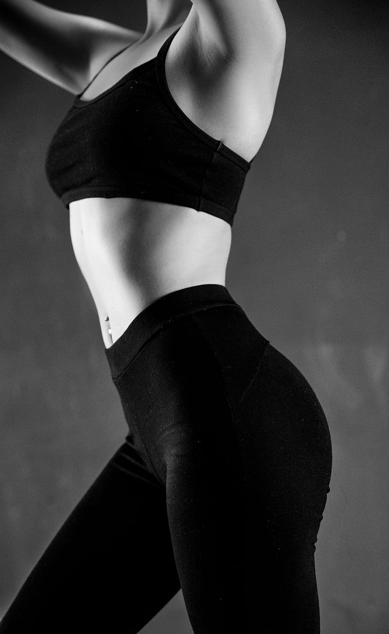 grayscale of person wearing sports bra and leggings, HD phone wallpaper