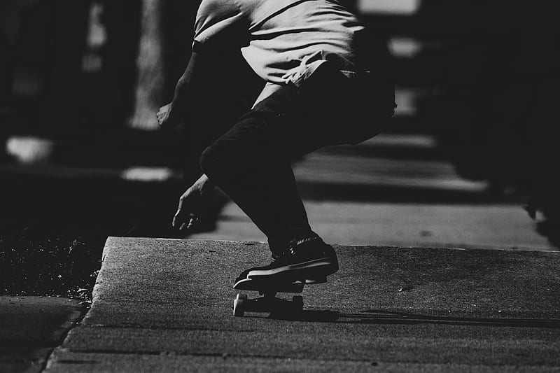 skateboard, skateboarder, bw, dark, asphalt, HD wallpaper