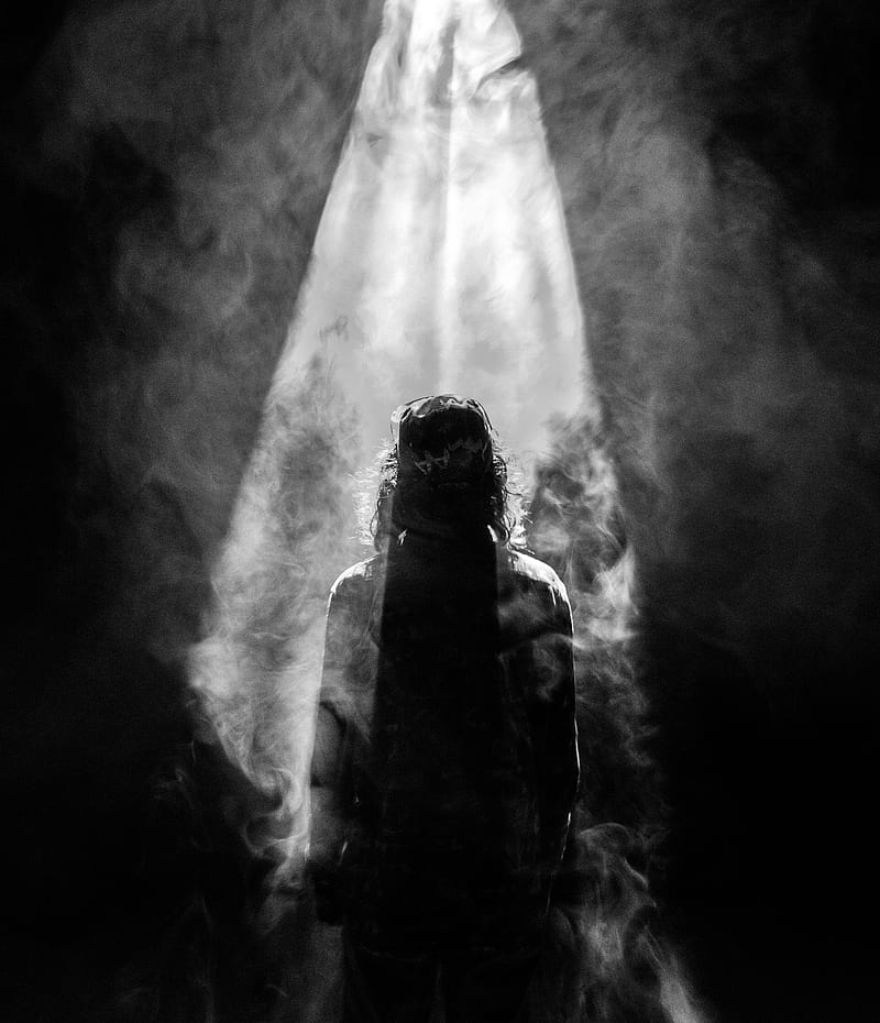 graph of person facing opposite in smoky spotlight, HD phone wallpaper