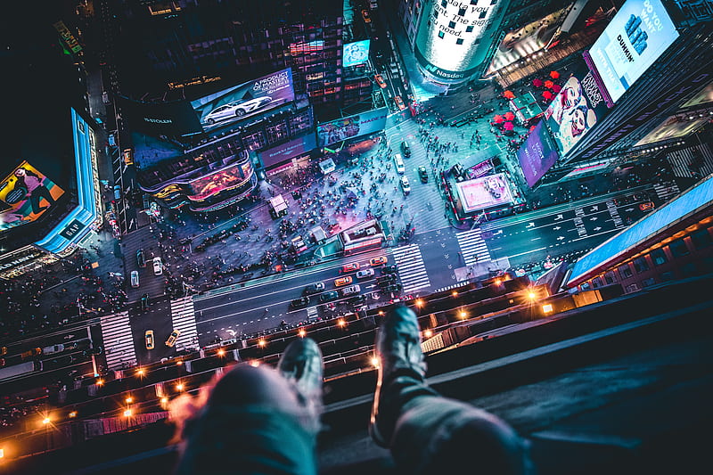 Time Square Aerial View Man Siting At Top , aerial, graphy, HD wallpaper