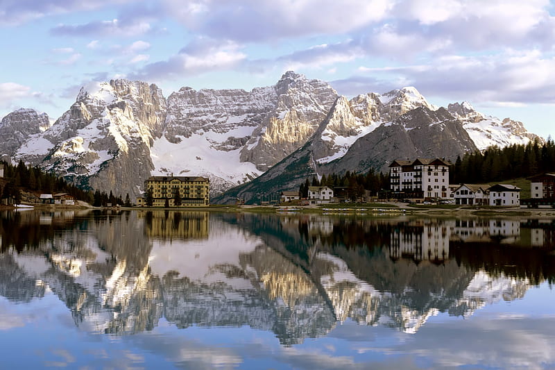 Misurina Lake in the Italian Alps, houses, alps, sky, lake, snow, mountains, nature, reflection, italy, HD wallpaper