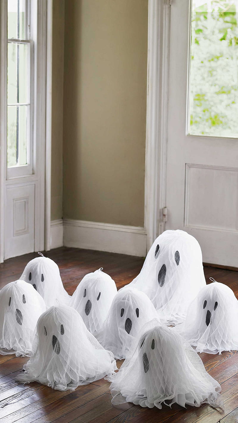 Halloween, decorations, floor, ghosts, HD phone wallpaper