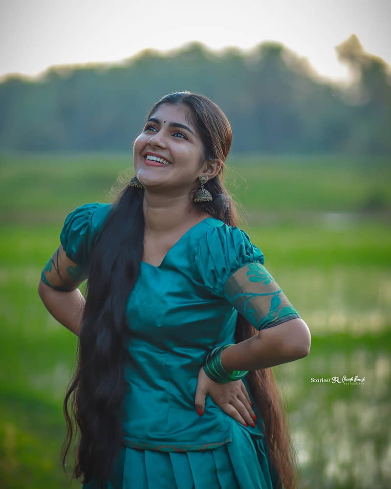 Malavika Narayanan, mallu, serial actress, HD phone wallpaper Malavika Narayanan, mallu, serial actress, HD phone wallpaper
