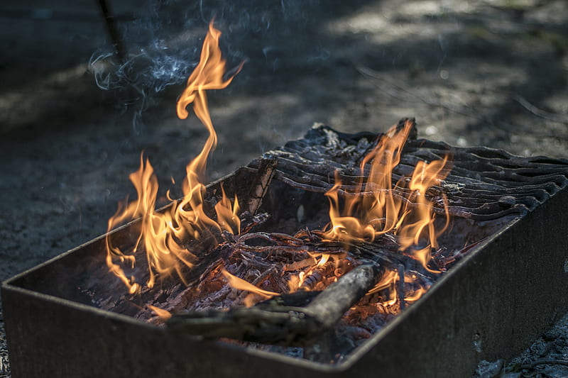 rectangular black fire pit with fire at daytime, HD wallpaper