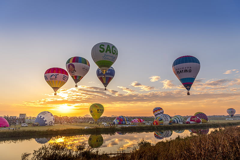 flying hot air balloons during golden hour, HD wallpaper