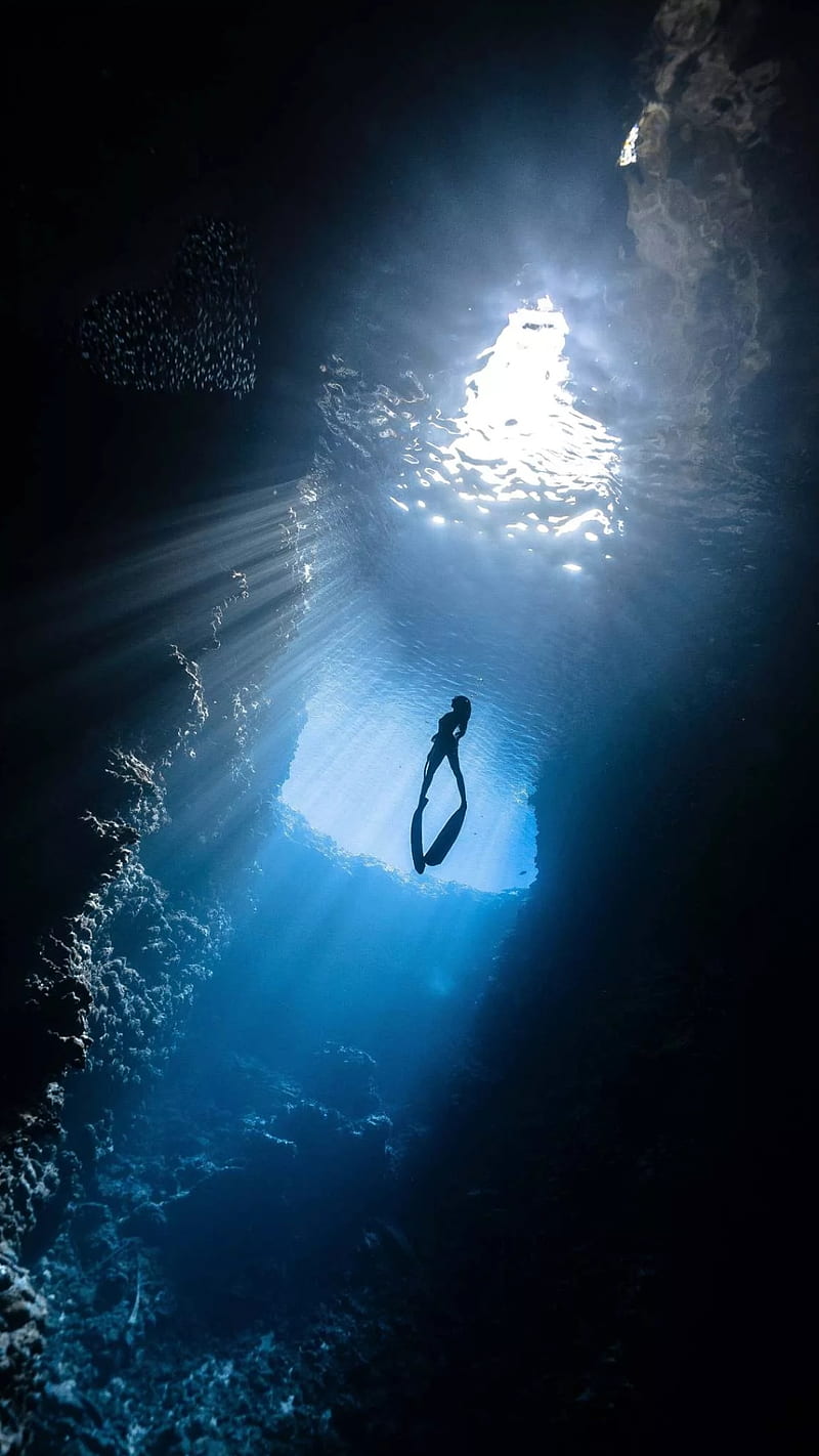 Under the ocean, blue, dive, girl, light, nature, ocean, rocks, sea, swim, under ocean, HD phone wallpaper
