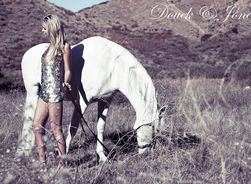 Monica Hansen next to Horse, monica hansen, model, swimwear, designer, perfect 10, miss norway, norwegian, HD wallpaper