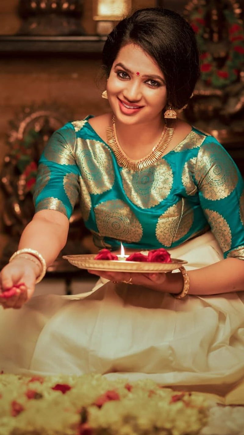 Sharanya Anand , sharanya anand, mallu actress, vishu, HD phone wallpaper