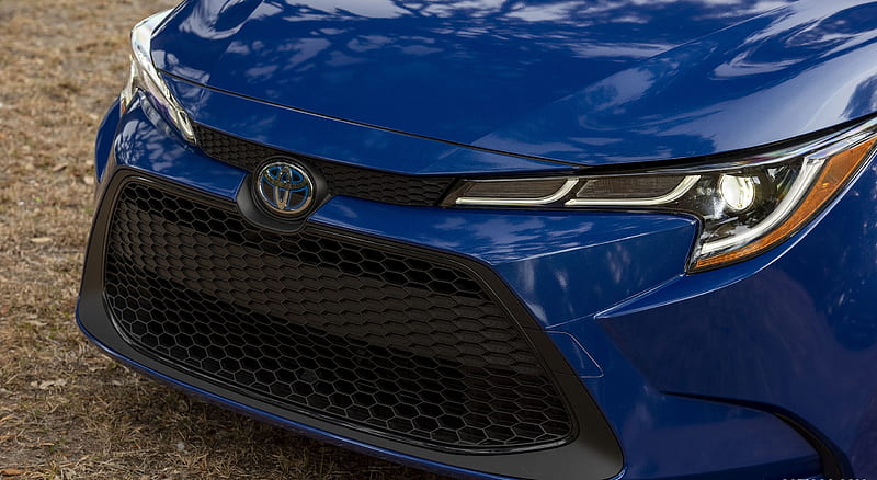 2020 Toyota Corolla Hybrid LE (Color: Blue Crush Metallic) - Grill , car, HD wallpaper