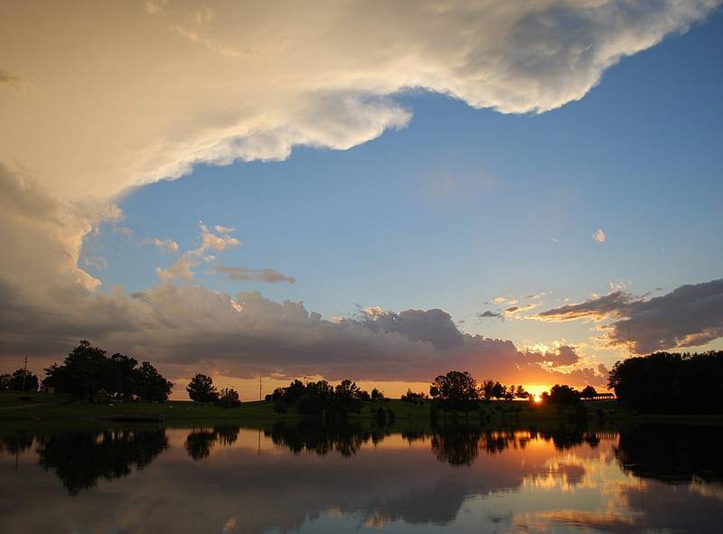 Rising Sun on Lake Mirror, sun, seascapes, bonito, rising, nice, gold, sunsets, forests, mirror, morning, rivers, blue, amazing, sunrises, lakes, black, sky, trees, lagoons, water, cool, awesome, reflected, reflections, white, HD wallpaper