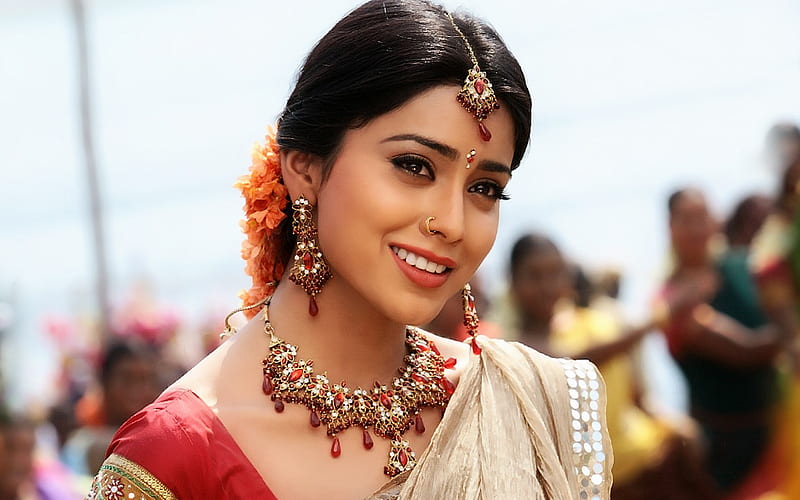 Shriya Saran, indian, beauty, bonito, smiling, jewelry, HD wallpaper
