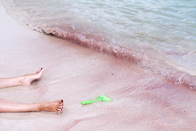 person's foot beside green shovel on seashore, HD wallpaper