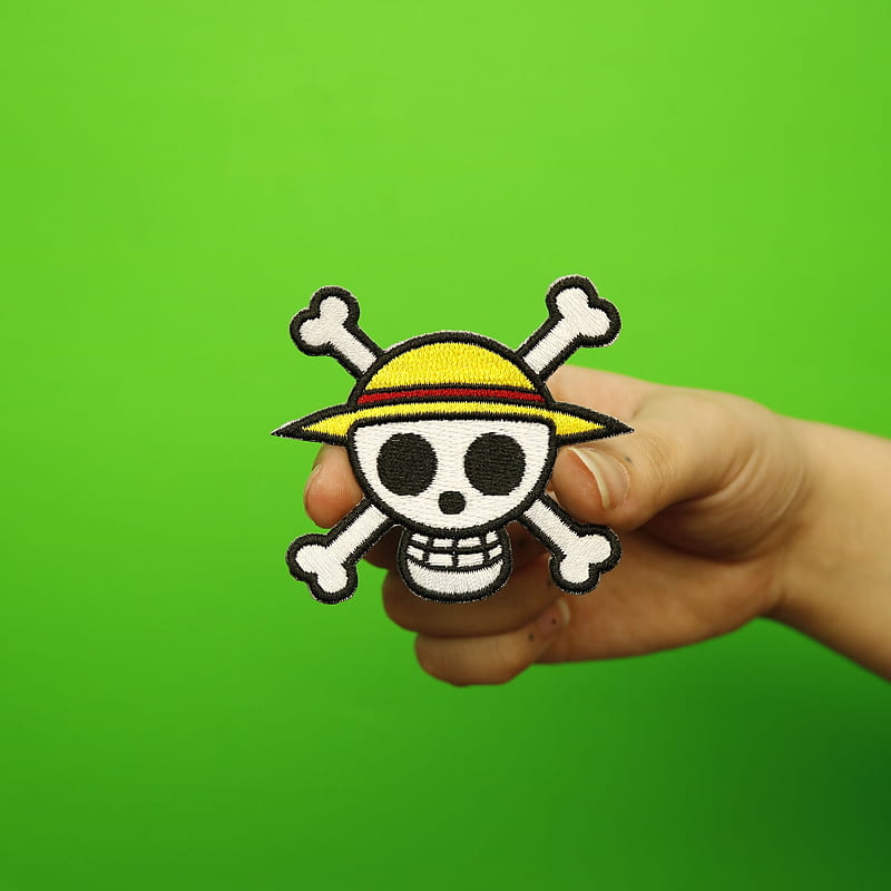Strawhat Luffy Pirate logo, anime, One Piece, skull, minimalism HD  wallpaper | Wallpaper Flare