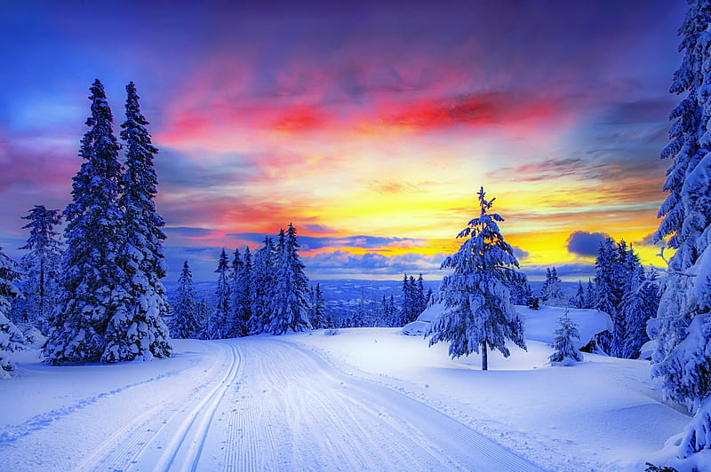 Colorful winter sky, colorful, amazing, bonito, sunset, trees, sky, ski, clouds, winter, mountain, snow, slope, landscape, HD wallpaper