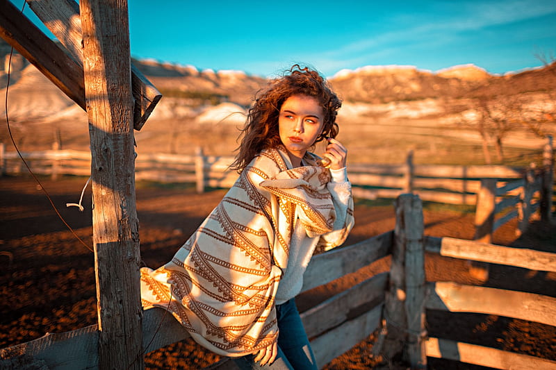 Sunrise On The Ranch . ., corral, cowgirl, ranch, outdoors, brunettes, Alina Zaslavskaya, western, HD wallpaper