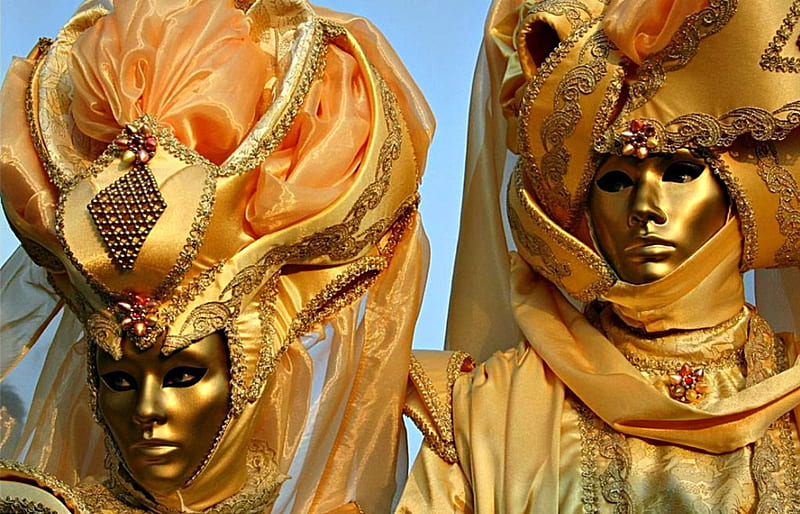 Venice Carnival, carnival, orange, people, golden, venice, mask, couple, hat, HD wallpaper