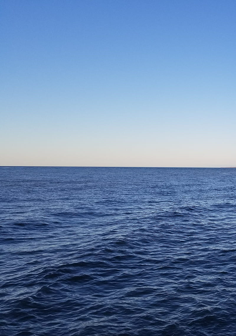 Море вы вероятно. Море Горизонт. Море небо Горизонт. Штиль на море. Голубое море.