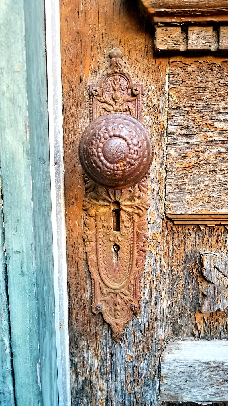 Timeworn Turner II, antique, cool, door handle, holiday, keyhole, old, graphy, real life, texas, wood, HD phone wallpaper