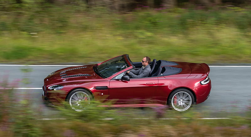 2015 Aston Martin V12 Vantage S Roadster (Diavolo Red, UK-Spec) - Side , car, HD wallpaper