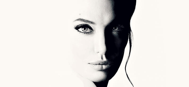 Angelina Jolie, black, woman, girl, bw, actress, beauty, face, white, mon guerlain, HD wallpaper