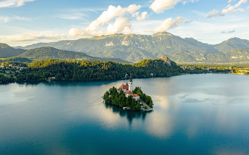 Lake Bled in Slovenia, mountains, Slovenia, lake, islands, church, monastery, HD wallpaper