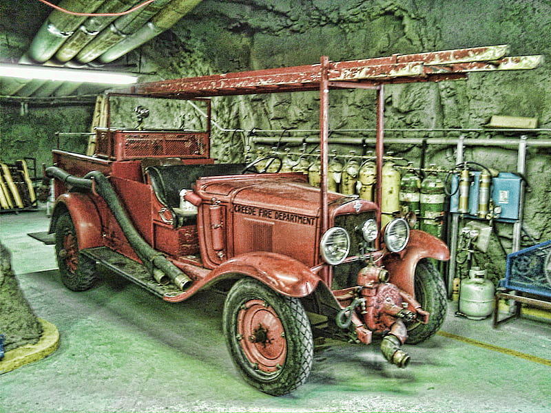 Old Fire Engine, fire, engine, old, rescue, HD wallpaper