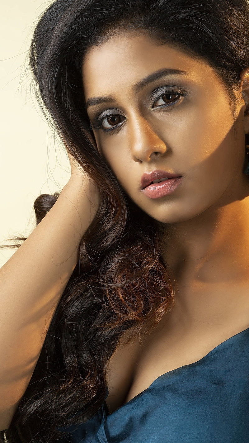 Daksha Guttikonda, telugu actress, hot, clev, HD phone wallpaper | Peakpx