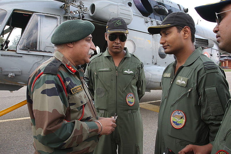 The senior officer from Indian Army and Air Force are seen chalking out plans to rescue the quake struck victims from countryside in, Air Force Uniform, HD wallpaper