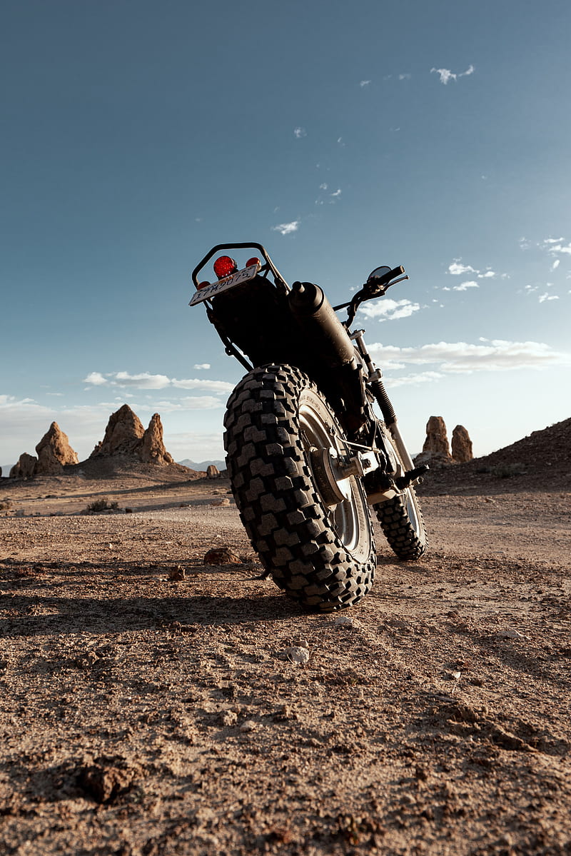 motorcycle, rear view, wheel, desert, HD phone wallpaper