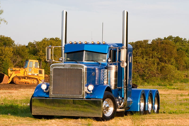 Heavy Hauler With Four Axles On This Bad-Boy , big rigs, trucks, 18wheelers, HD wallpaper