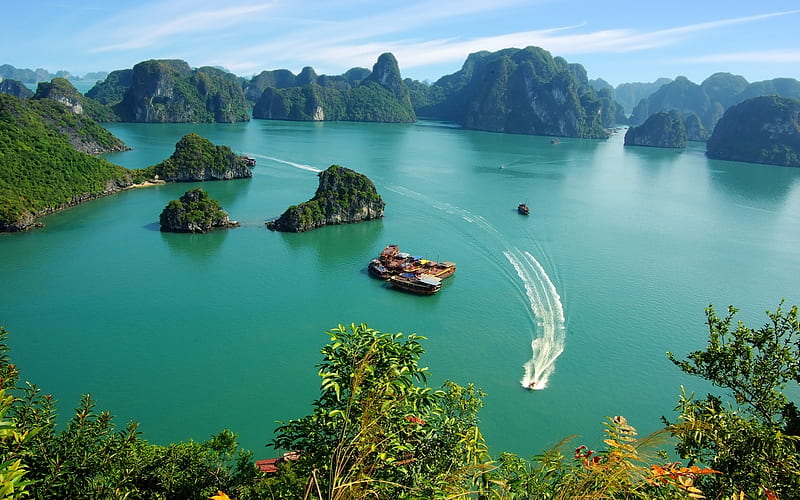 Halong Bay, Vietnam, boats, Vietnam, mountains, nature, bay, HD wallpaper