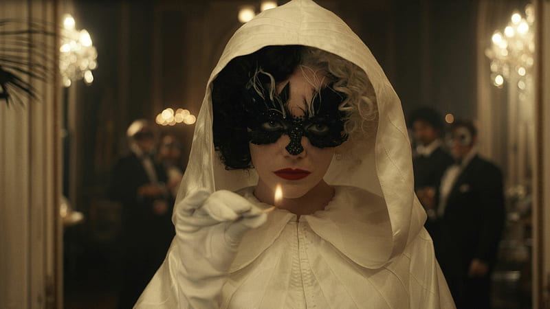 Emma Stone In White Dress Cruella, HD wallpaper
