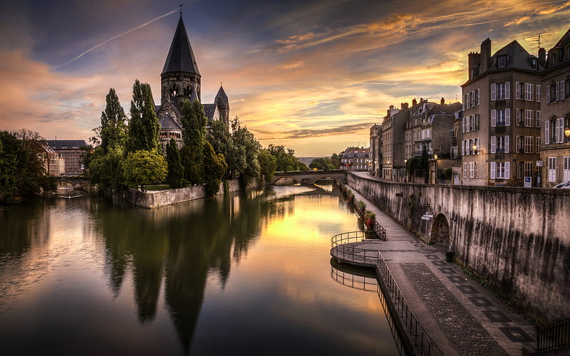 Metz, Moselle River, Le Temple Neuf, church, evening, old buildings, France, HD wallpaper