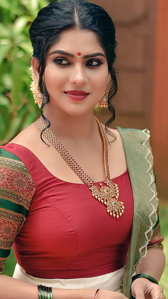 Parvati Nair, mallu aunty, actress, HD phone wallpaper | Peakpx