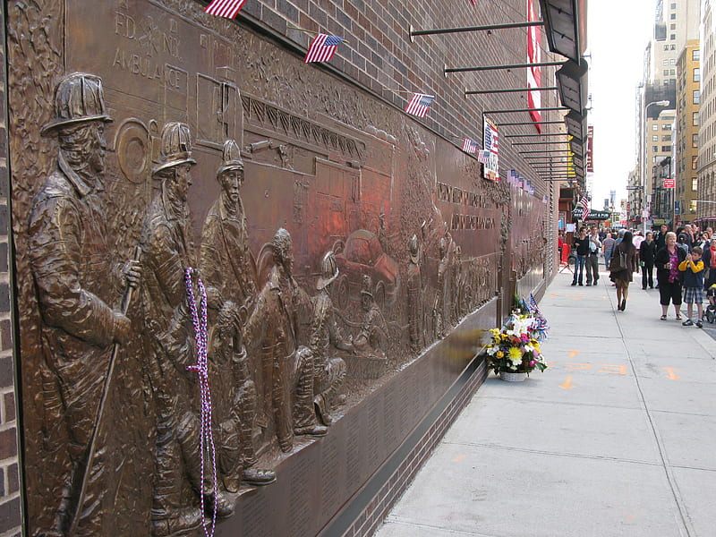 A memorial for the fallen, fallen, sept 11, 9 -11, fdny, firemen, memorial, bronze, never forget, HD wallpaper