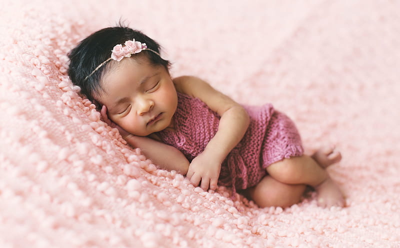 Tiny Newborn Baby Girl Ultra Cute Sleeping Hd Wallpaper Peakpx - Cute New Born Baby Girl Hd Wallpaper