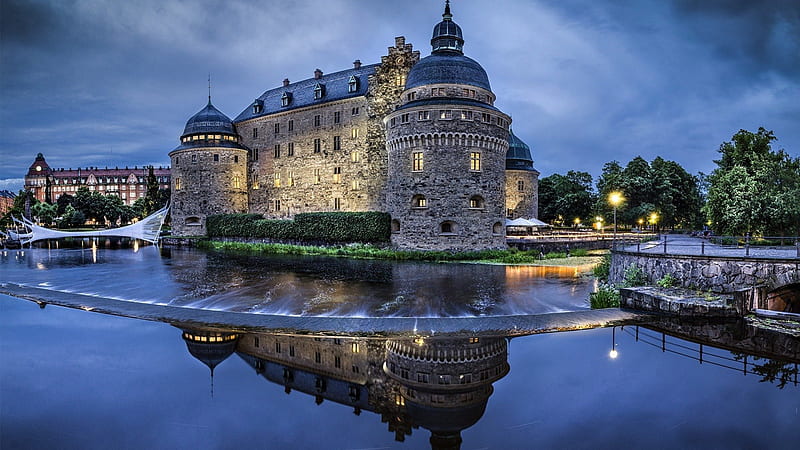 wonderful orebro castle in sweeden, river, evening, trees, castle, lights, HD wallpaper