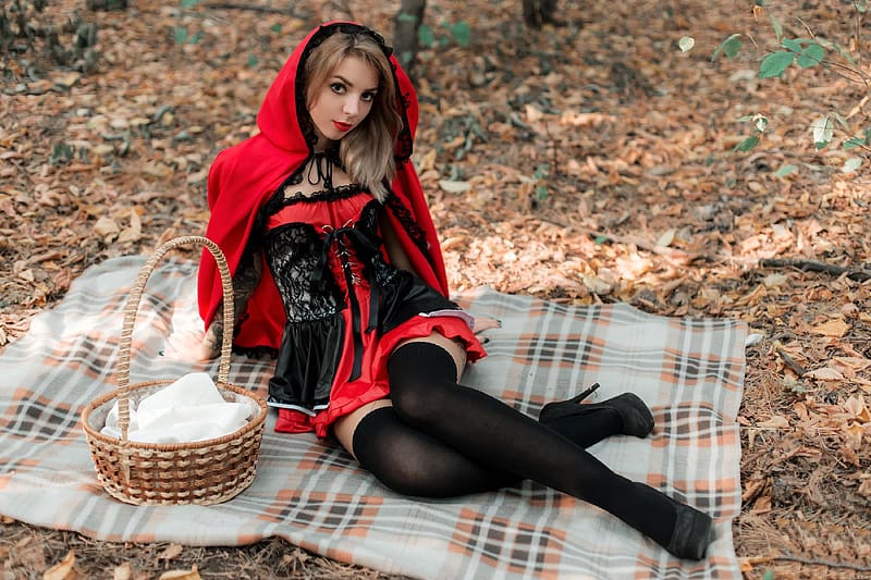 Red Riding Hood having a Picnic, blonde, blanket, basket, model, high heels, cape, stockings, HD wallpaper