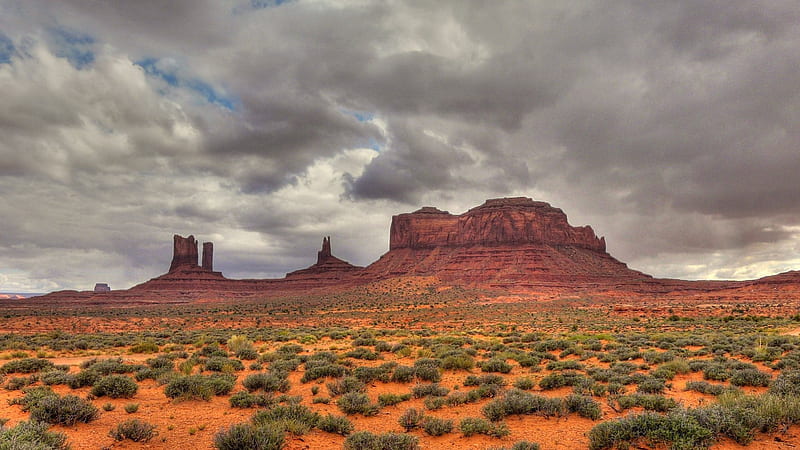 marvelous desert in the southwest usa, desert, brushes, monuments, mountains, clouds, HD wallpaper