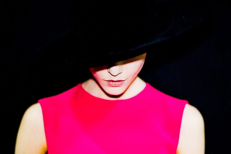 Mysterious Lady, elegance, entertainment, black, fashion, lady, pink, hat, HD wallpaper