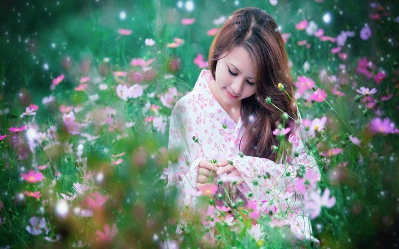 Woman Happy In A Flower Field, Pink, Beauitiful, bonito, Brunett, Field, Flowers, Woman, HD wallpaper