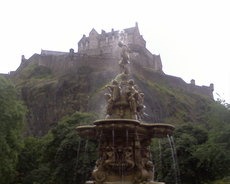 Edinburgh Castle, gardens, fountain, edinburgh, castle, HD wallpaper