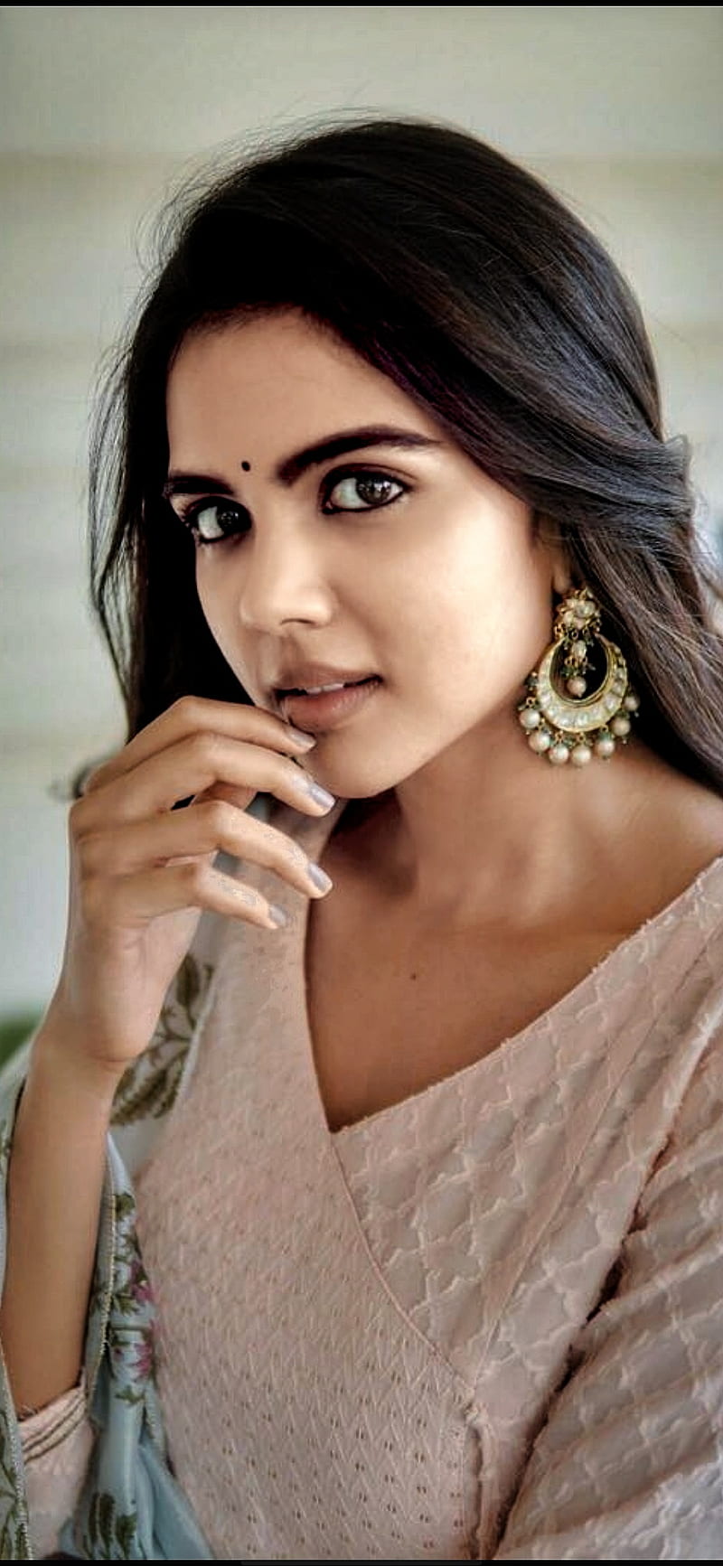 Kalyani Priyadharsan, actress, helo, kerala, kollywood, mallu, south, tamil, telugu, tollywood, HD phone wallpaper